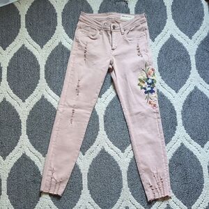 Wish List Floral Embroidered Pink Jeans Size Small Measurements Are In Pics